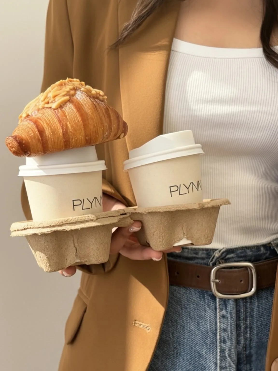 Sun-drenched cafe vibes in the heart of Ekkamai